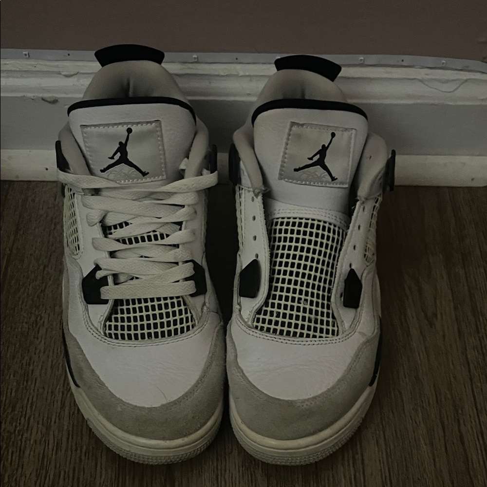 Jordan Sneakers White and Black